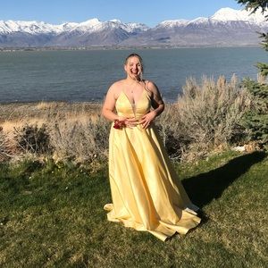 ED YOUNG XXL Yellow Prom Dress